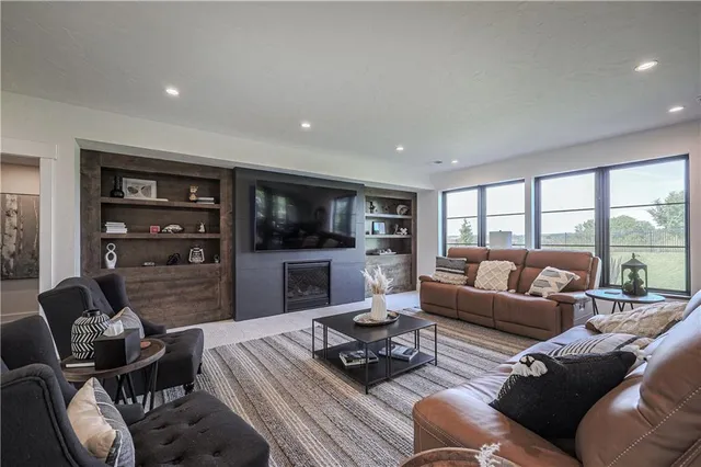 $1,420,000 | 8512 North Booth Avenue, Kansas City, MO 64157