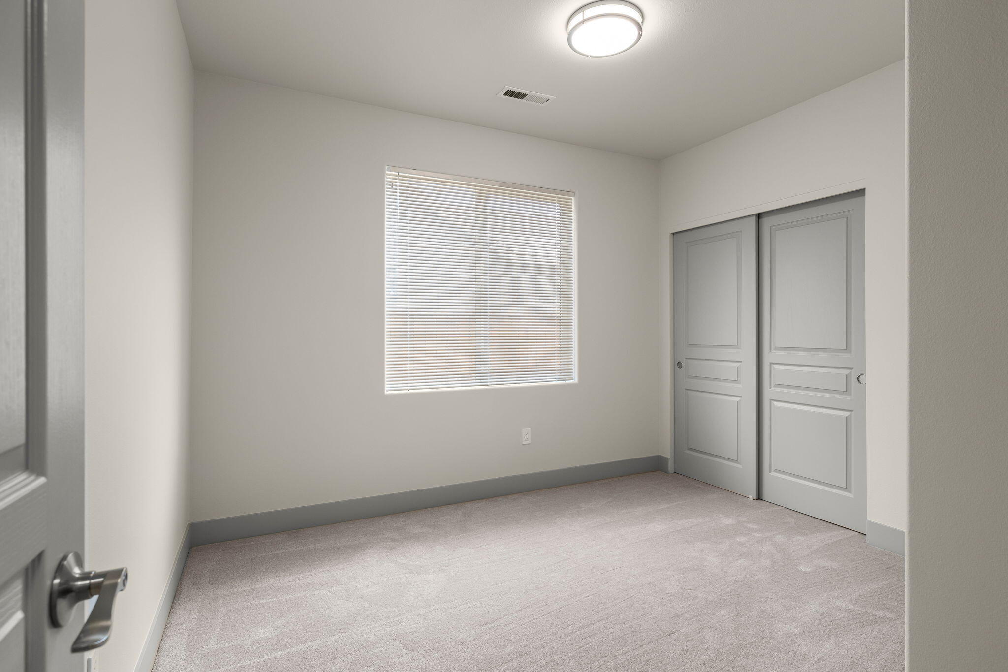 3108 Yellow Ribbon Drive Bend, OR 97701 - Photo 18 of 36 an empty room with windows