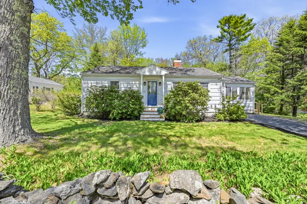 $575,000 | 77 Lunt Road, Falmouth, ME 04105