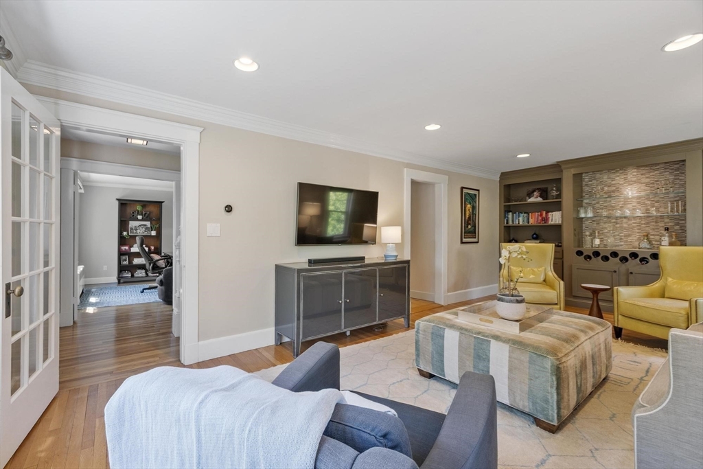696 Main Street Concord, MA 01742 - Photo 18 of 37