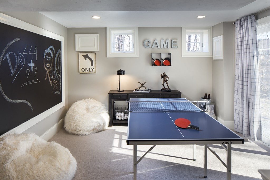 154 Brookview Road Franklin, MA 02038 - Photo 3 of 8 Gallery Image 3