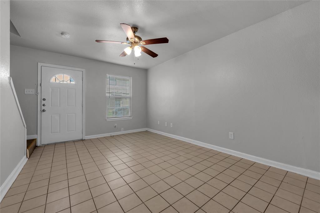 4936 Flamingo Road Fort Worth, TX 76119 - Photo 7 of 14