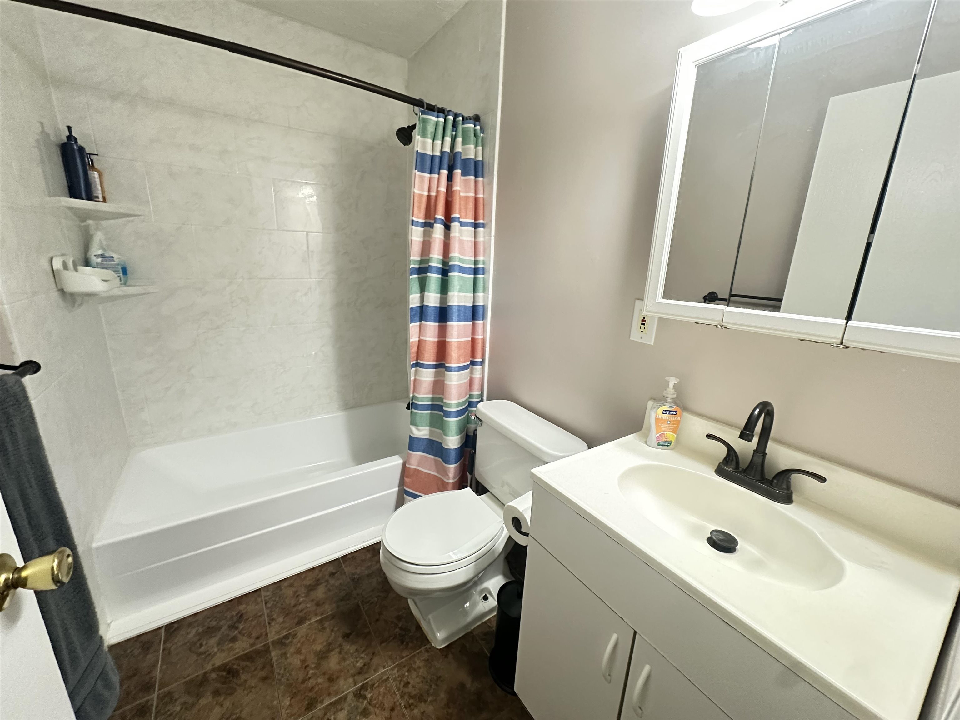34 Dunbarton Road, Unit 2D Manchester, NH 03102 - Photo 17 of 22