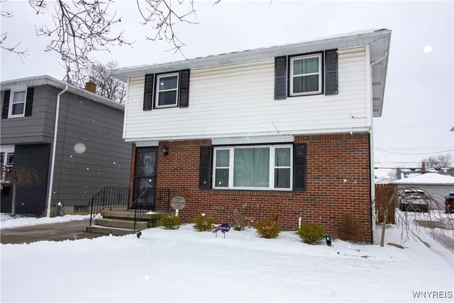 $259,900 | 220 Highland Avenue, Tonawanda, NY 14150