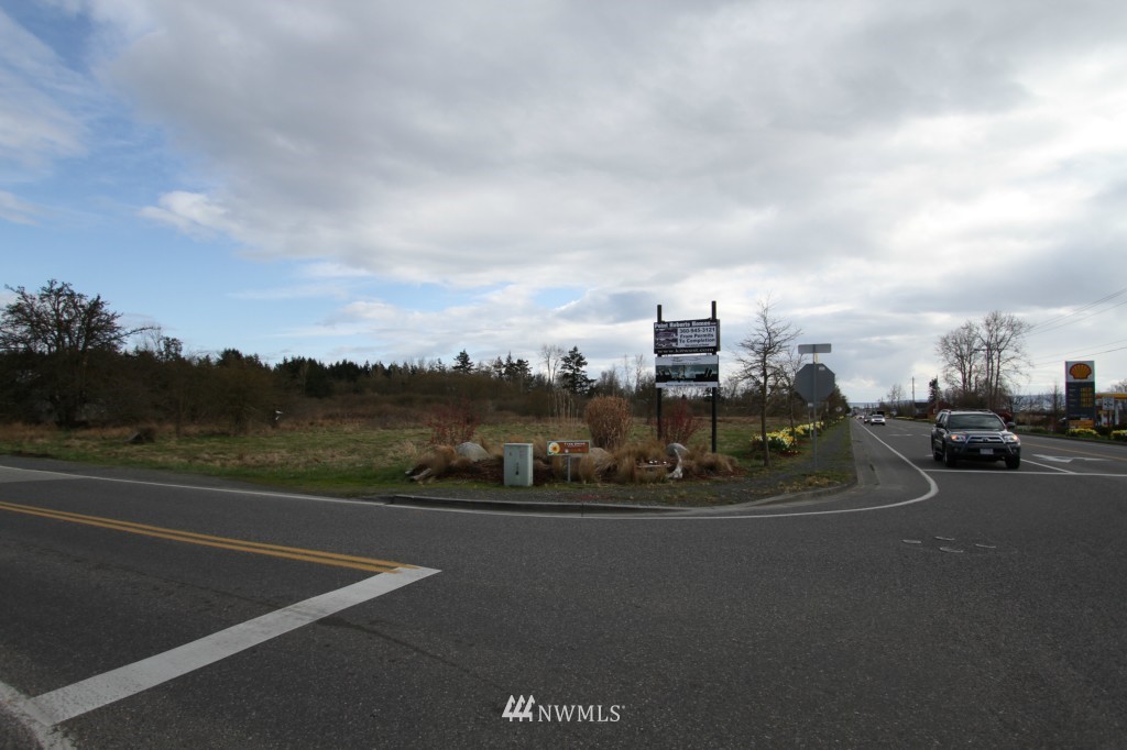450 Tyee Point Point Roberts, WA 98281 - Photo 2 of 4 Gallery Image 2