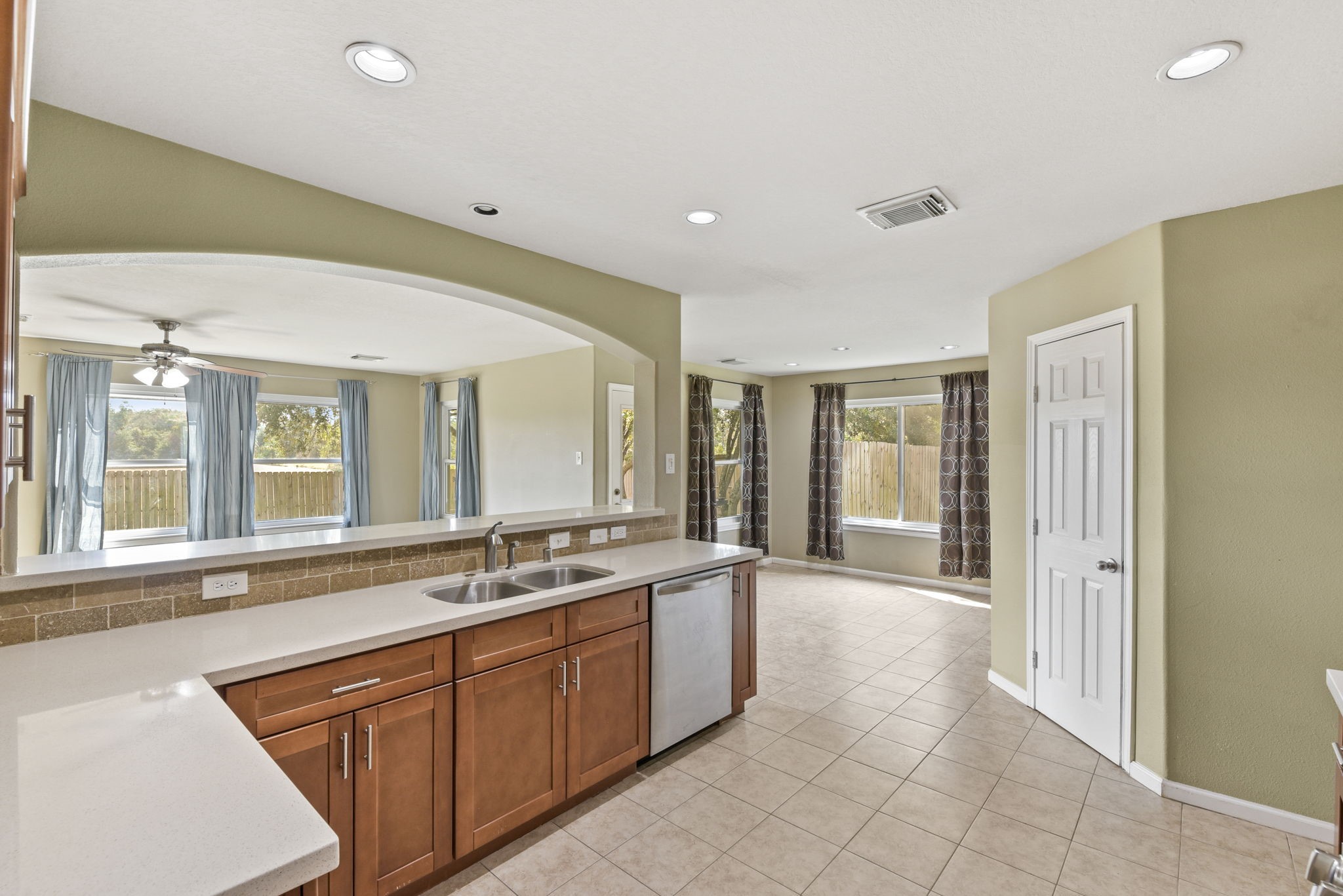 5406 Gate Canyon Court Spring, TX 77373 - Photo 15 of 46