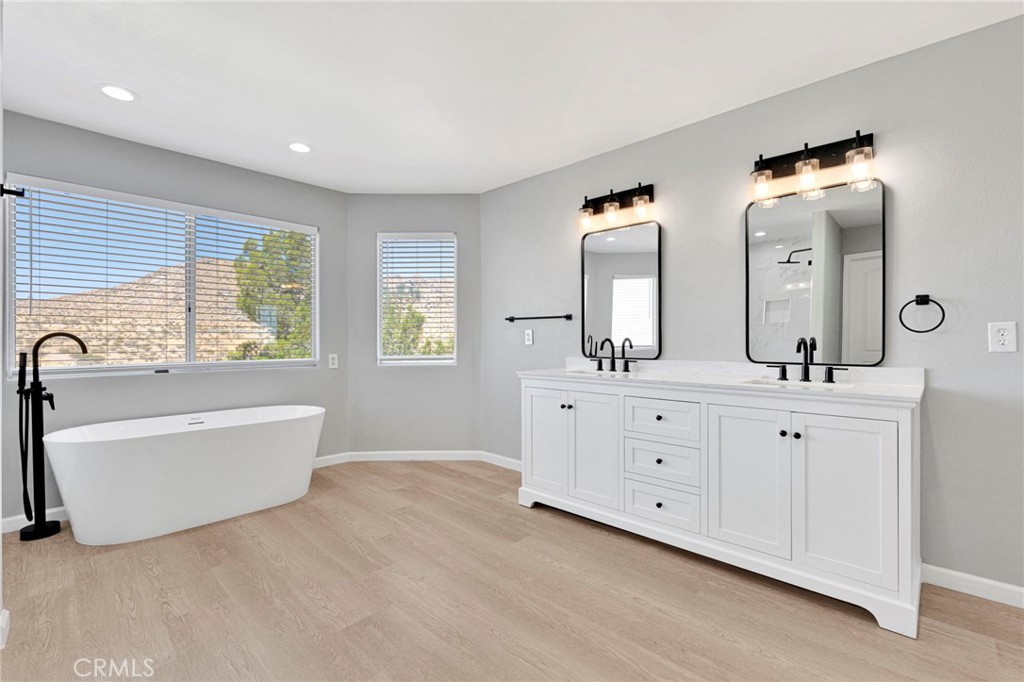 16731 Iwa Road Apple Valley, CA 92307 - Photo 47 of 70