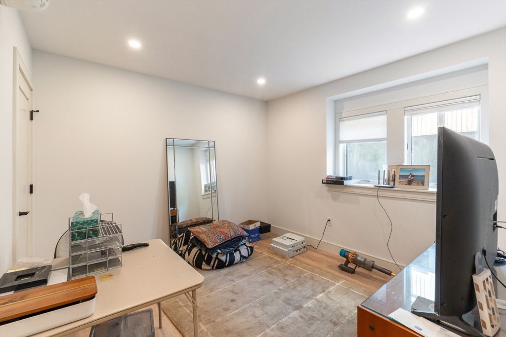9 Jackson Street, Unit 9 Cambridge, MA 02140 - Photo 24 of 33