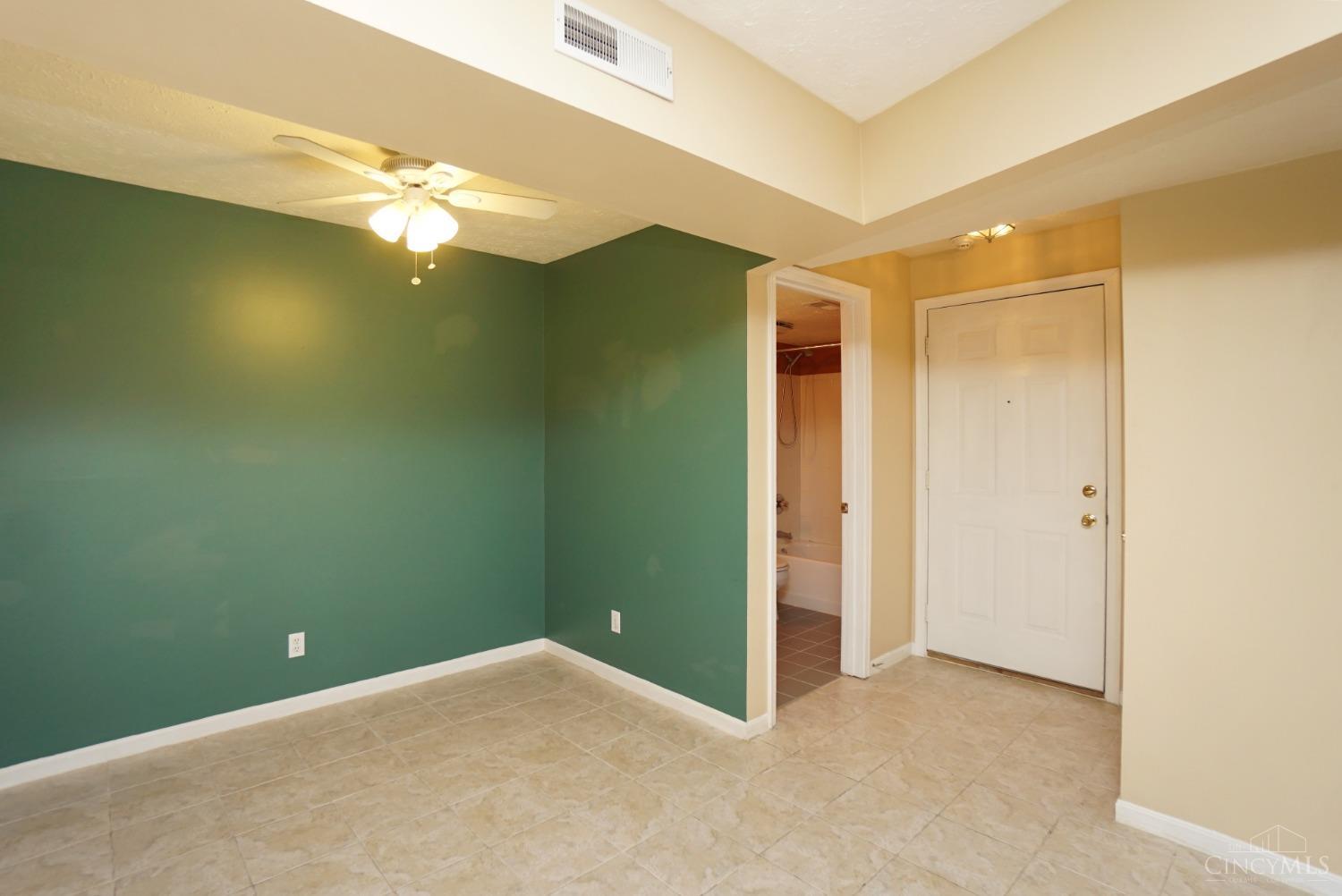 5757 Cheviot Road, Unit 2A Cincinnati, OH 45247 - Photo 9 of 25