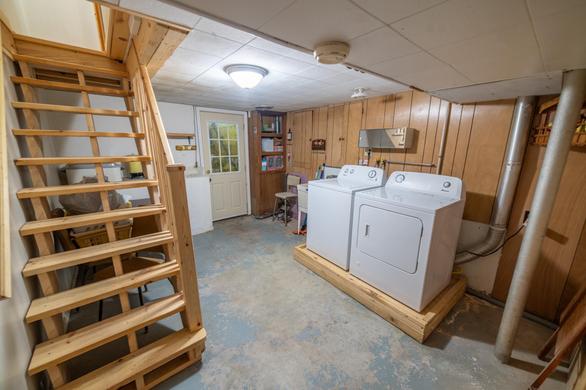 922 Messer Street Rhinelander, WI 54501 - Photo 10 of 31 Gallery Image 10