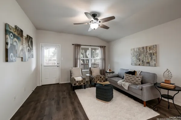 $2,300 | 3514 Copper River, Bulverde, TX 78163
