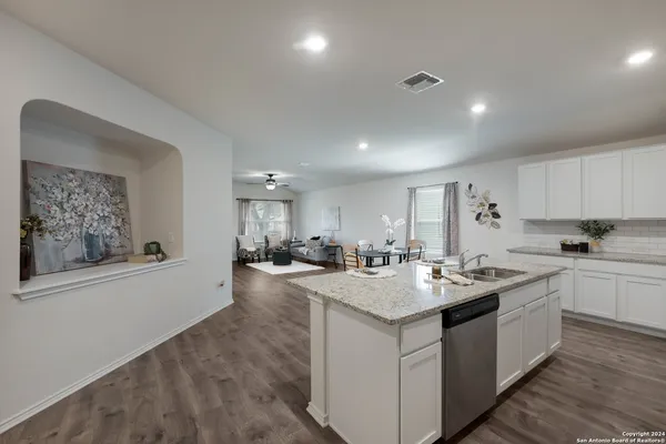$2,300 | 3514 Copper River, Bulverde, TX 78163