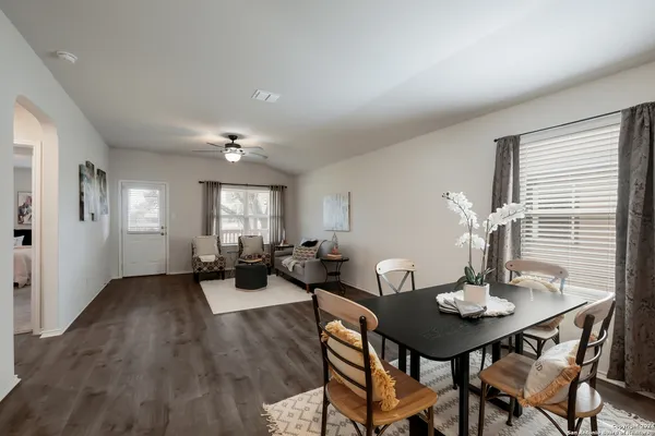 $2,300 | 3514 Copper River, Bulverde, TX 78163