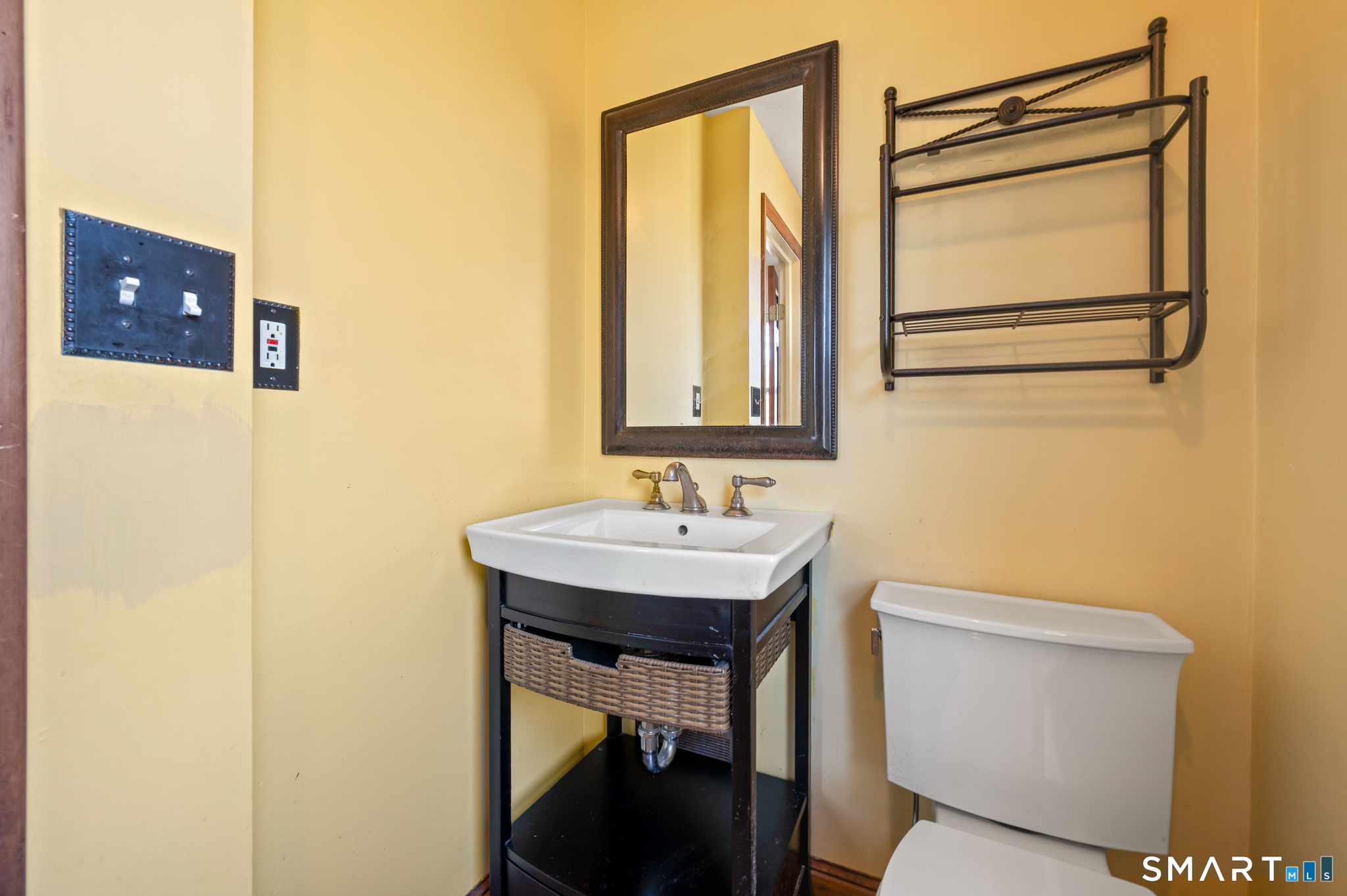 121 View Street Torrington, CT 06790 - Photo 12 of 20