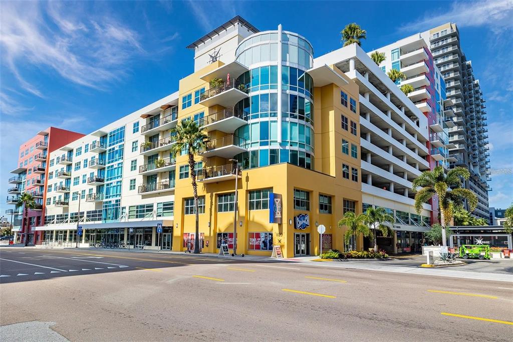 1208 East Kennedy Blvd Unit 1225  