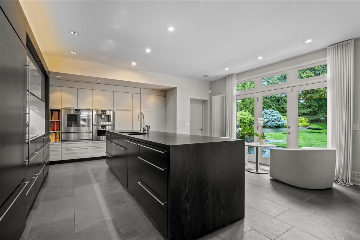 1106 Seneca Road Wilmette, IL 60091 - Photo 30 of 79