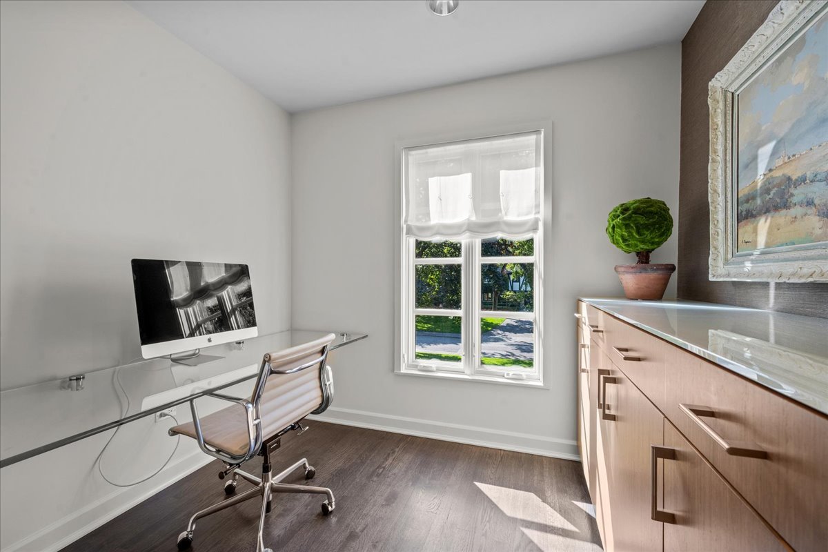 1106 Seneca Road Wilmette, IL 60091 - Photo 51 of 79 a workspace with furniture and a window
