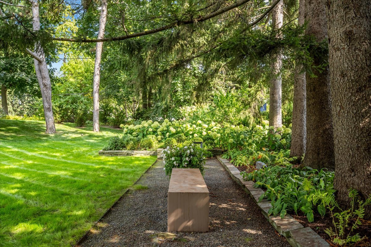 1106 Seneca Road Wilmette, IL 60091 - Photo 74 of 79 a view of a back yard