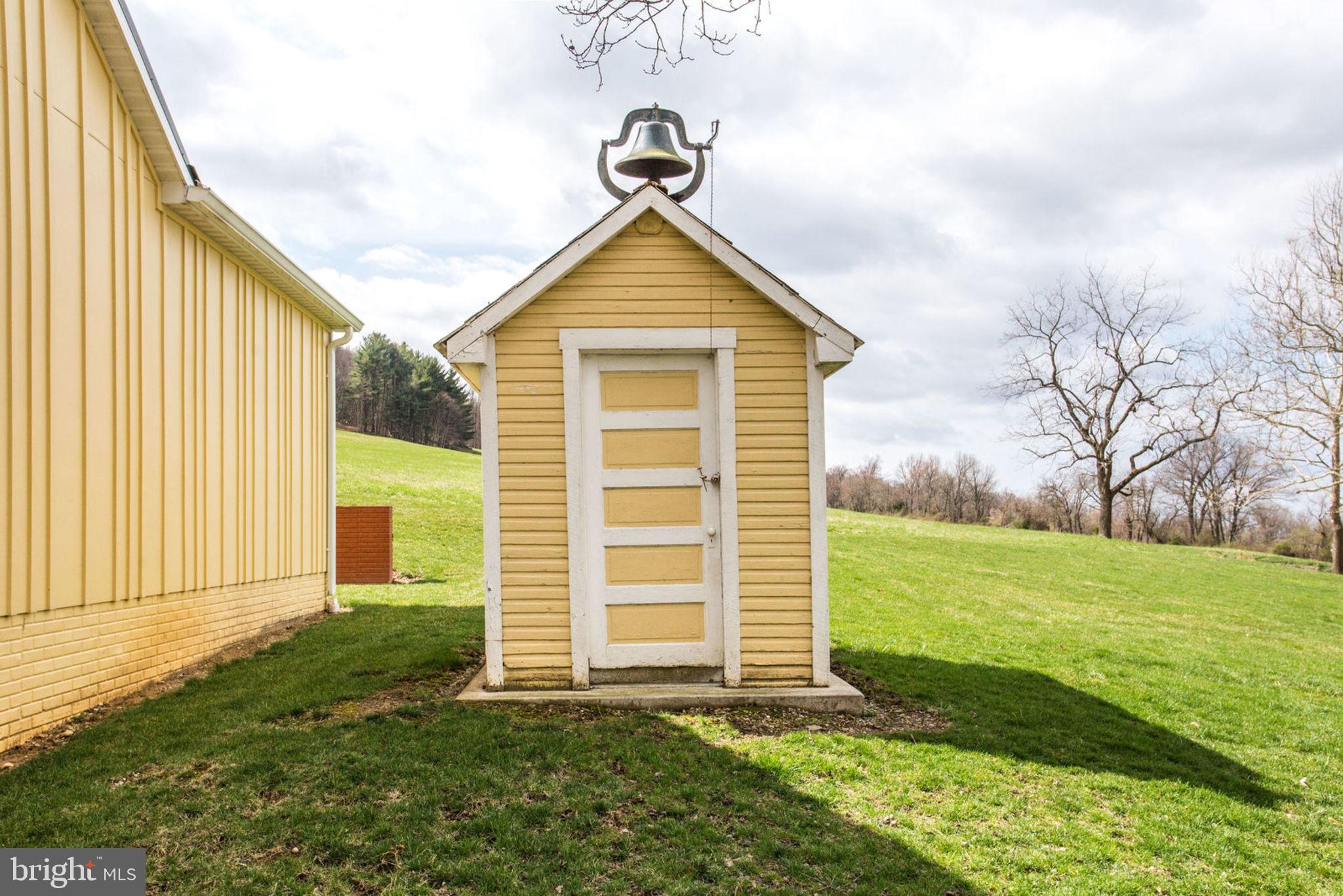 22905 Federal Lookout Road Smithsburg, MD 21783 - Photo 16 of 72 Smokehouse