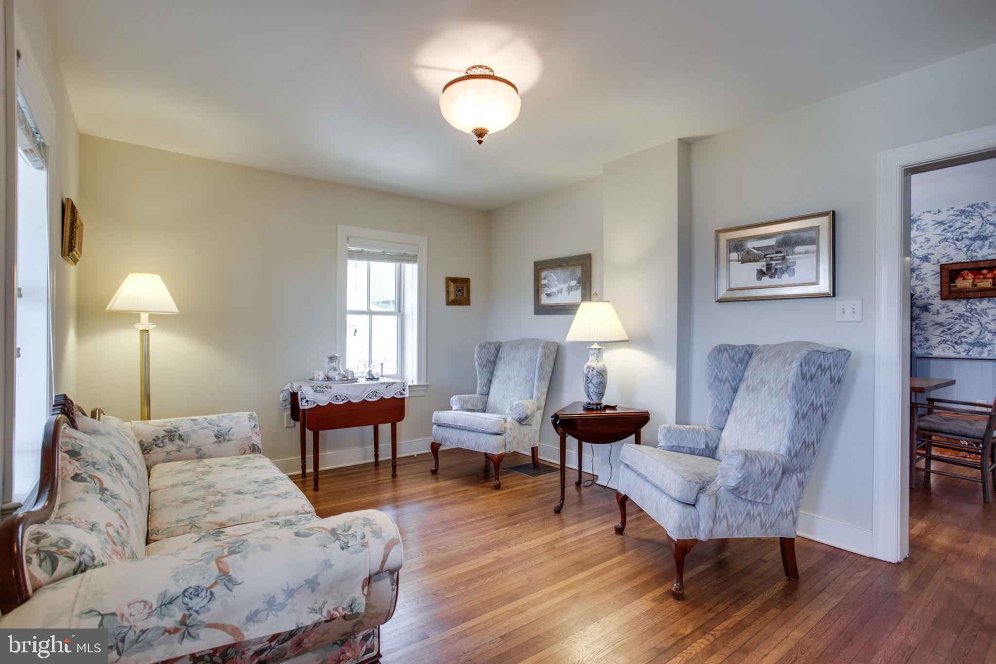 22905 Federal Lookout Road Smithsburg, MD 21783 - Photo 27 of 72 Formal Living Room