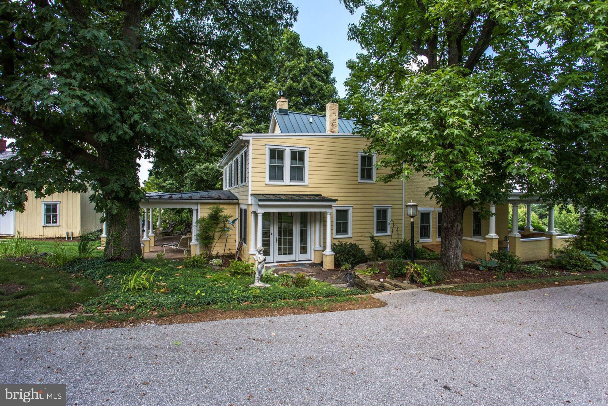 22905 Federal Lookout Road Smithsburg, MD 21783 - Photo 29 of 72 Side View of Home