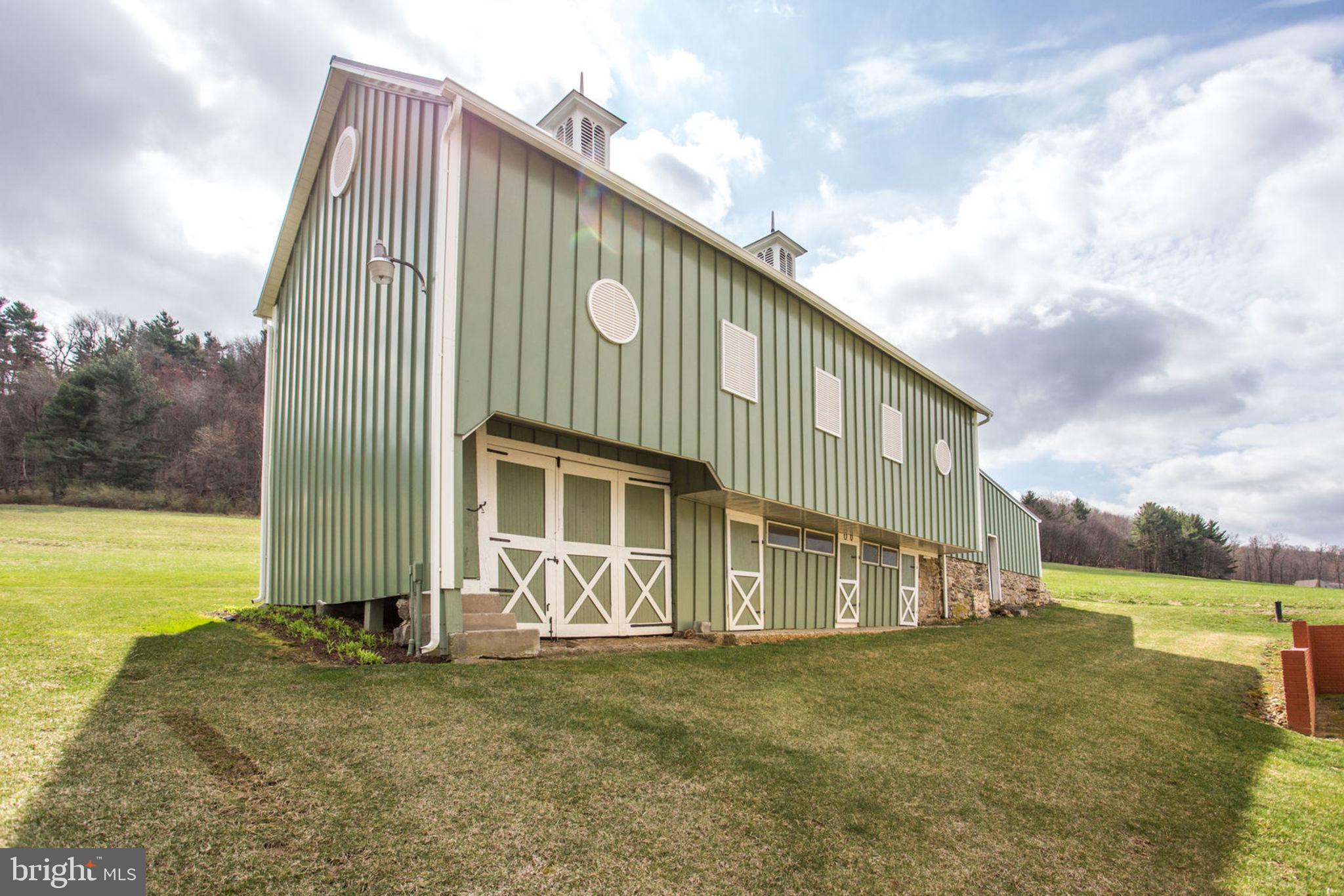 22905 Federal Lookout Road Smithsburg, MD 21783 - Photo 4 of 72 Renovated Barn