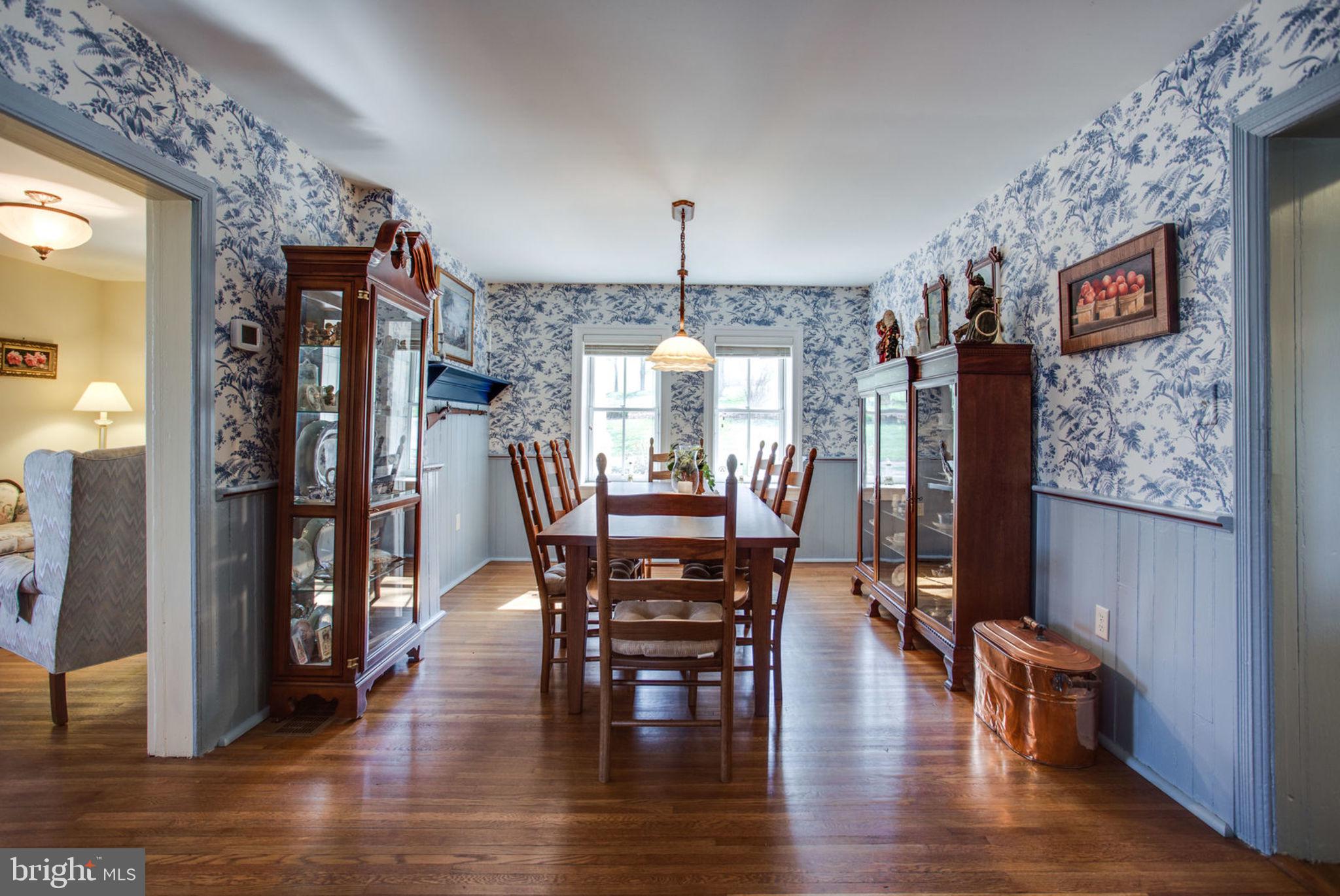22905 Federal Lookout Road Smithsburg, MD 21783 - Photo 37 of 72 Formal Dining Room