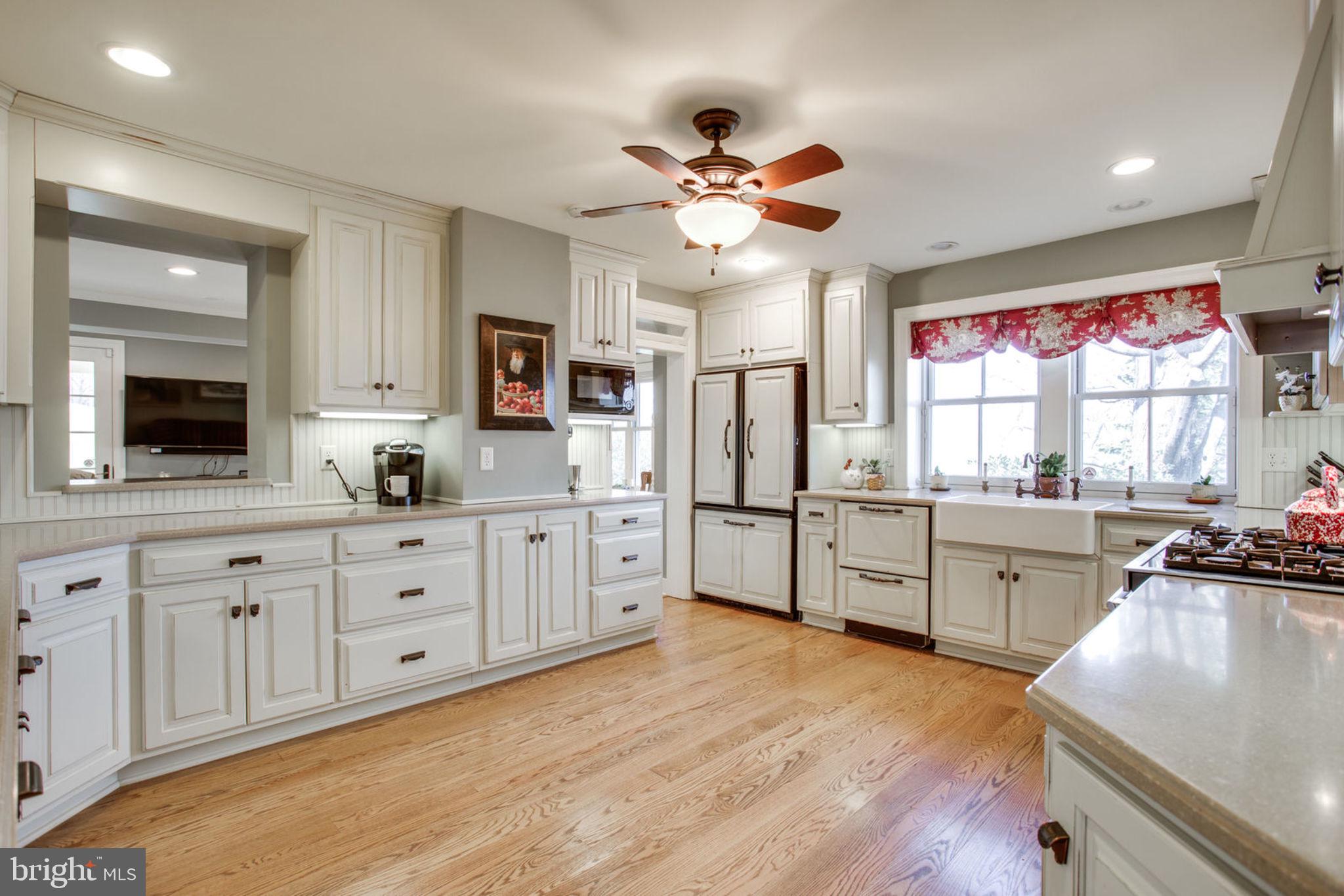 22905 Federal Lookout Road Smithsburg, MD 21783 - Photo 44 of 72 Sure to Delight Your Inner Chef!