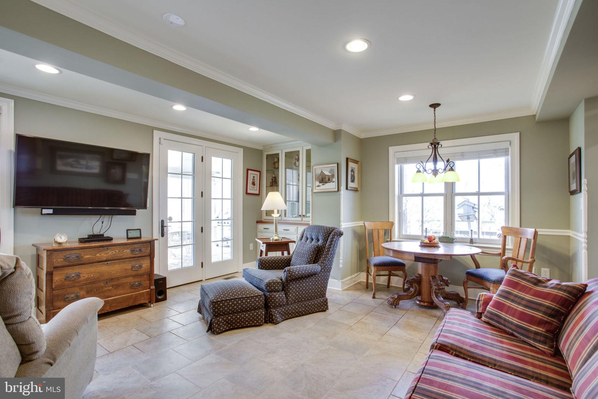 22905 Federal Lookout Road Smithsburg, MD 21783 - Photo 48 of 72 Relax With a Favorite Book!
