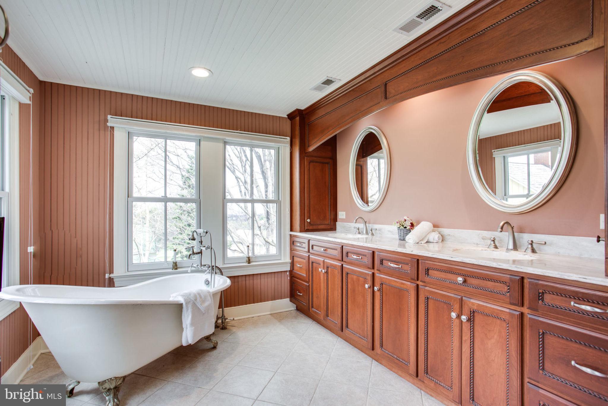 22905 Federal Lookout Road Smithsburg, MD 21783 - Photo 62 of 72 Claw Foot Tub and Dual Vanities