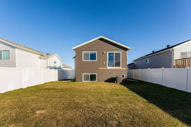 $282,800 | 6621 Thomas Street, Horace, ND 58047