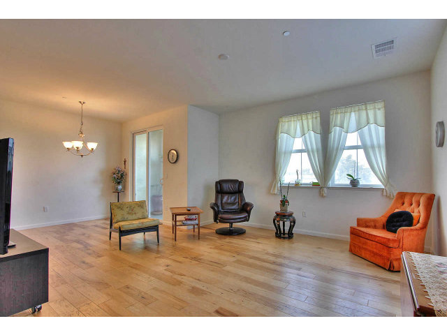 853 Berryessa Road San Jose, CA 95112 - Photo 4 of 16