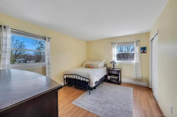 $650,000 | 21 Burwood Lane, Coram, NY 11727