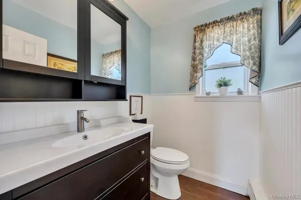 $650,000 | 21 Burwood Lane, Coram, NY 11727