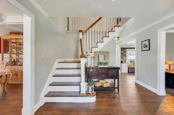 $650,000 | 21 Burwood Lane, Coram, NY 11727