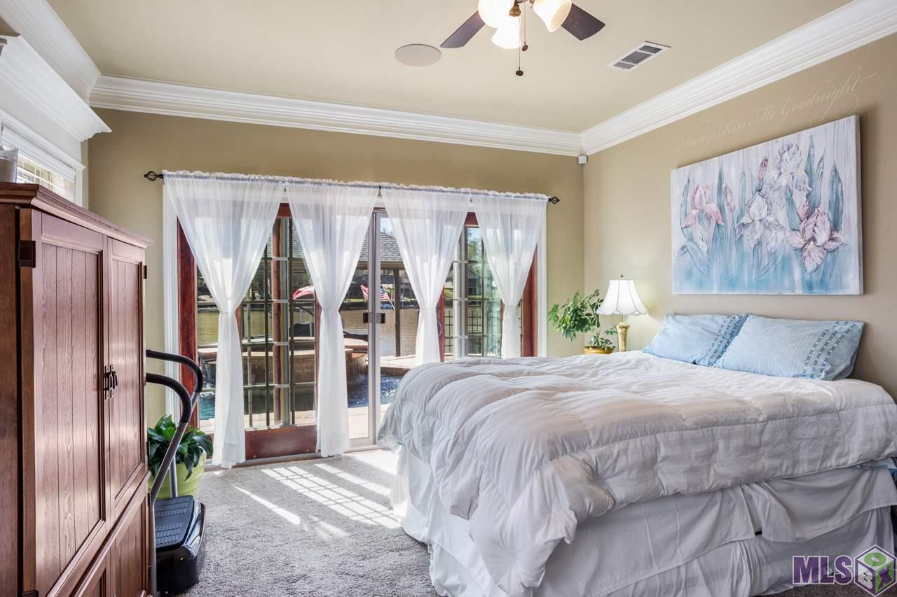 21039 Waterfront E Drive Maurepas, LA 70449 - Photo 25 of 32
