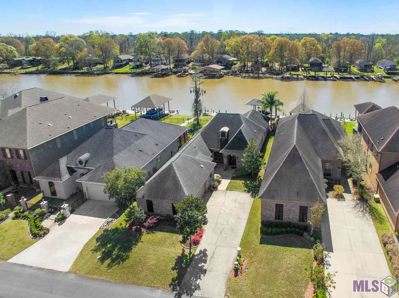 21039 Waterfront E Drive Maurepas, LA 70449 - Photo 10 of 32