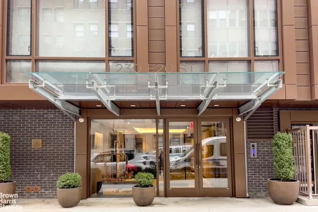 $1,975,000 | 230 East 20th Street, Unit 23 | Gramercy