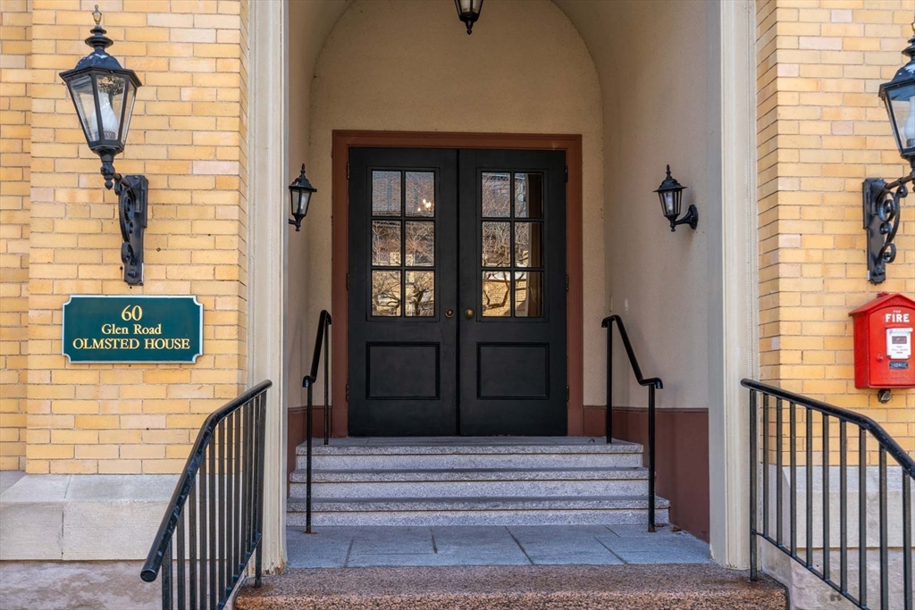 60 Glen Road, Unit 103 Brookline, MA 02445 - Photo 2 of 14 Gallery Image 2