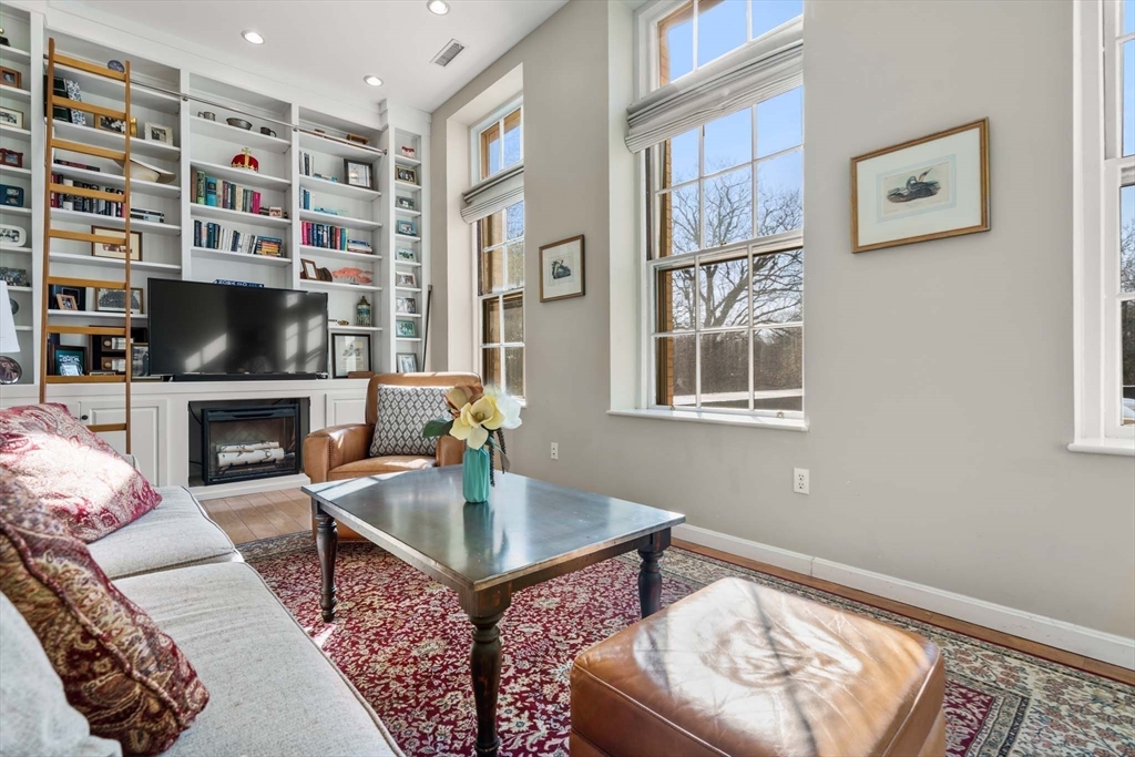 60 Glen Road, Unit 103 Brookline, MA 02445 - Photo 3 of 14 Gallery Image 3