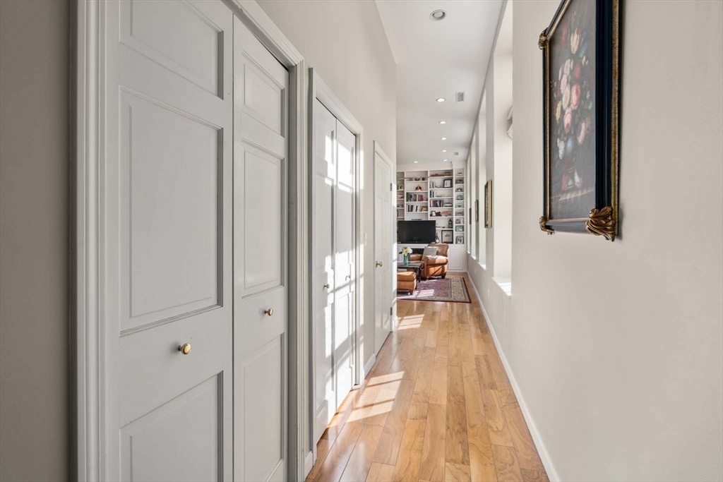 60 Glen Road, Unit 103 Brookline, MA 02445 - Photo 6 of 14 Gallery Image 6