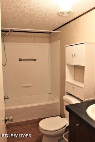 340 Brakebill Road Vonore, TN 37885 - Photo 15 of 33 a bathroom with a toilet and a shower