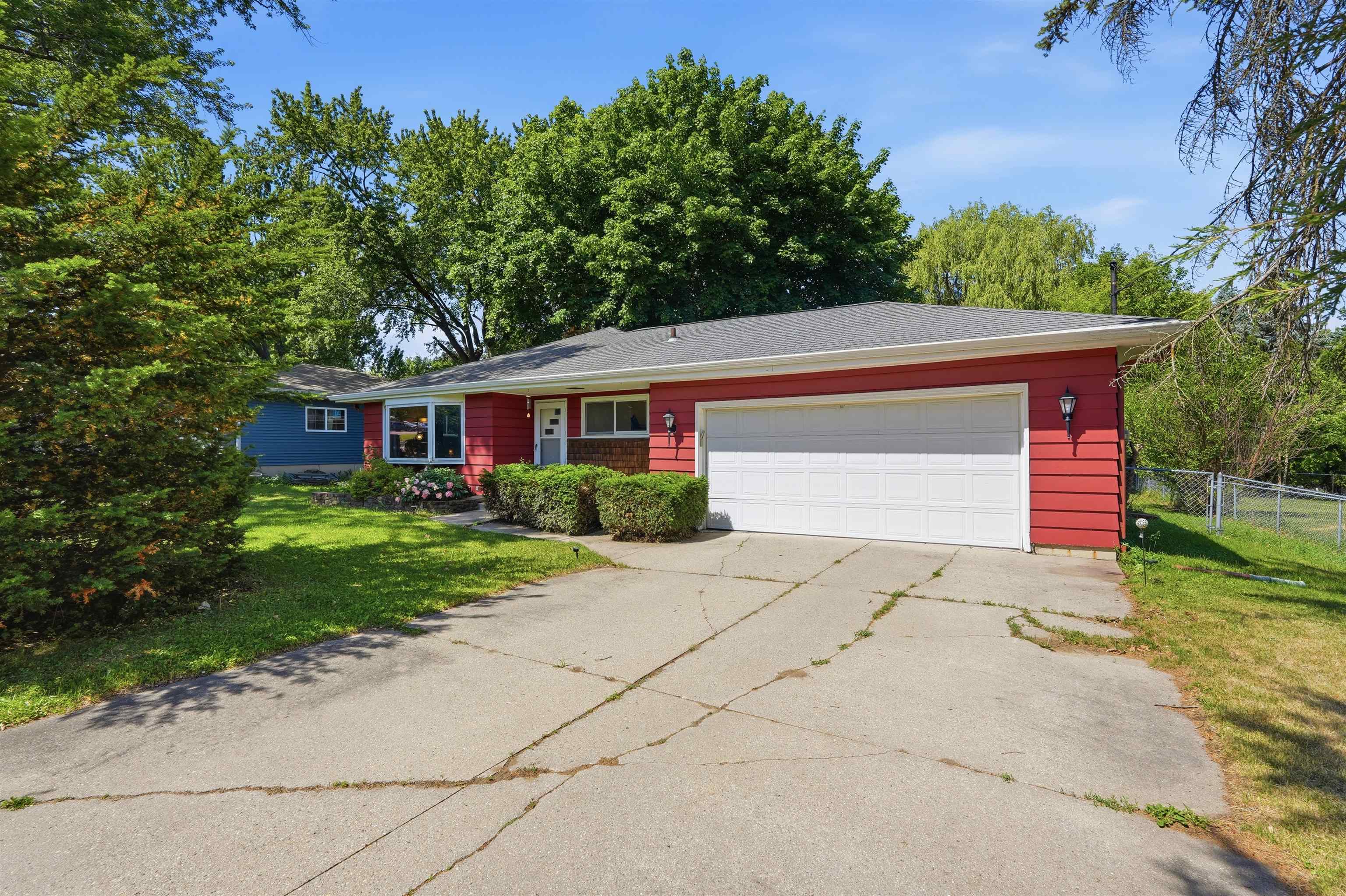 549 North Main Street Cottage Grove, WI 53527 - Photo 7 of 47
