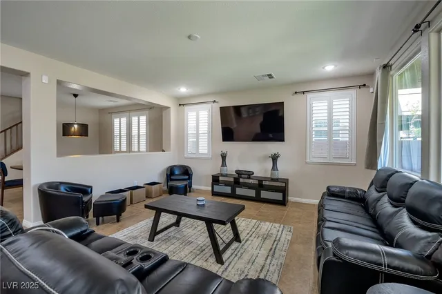 $5,900 | 7520 Fontera Court, Las Vegas, NV 89139