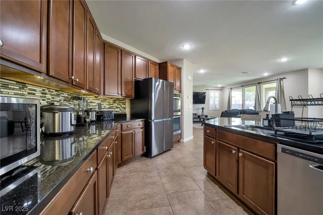 $5,900 | 7520 Fontera Court, Las Vegas, NV 89139