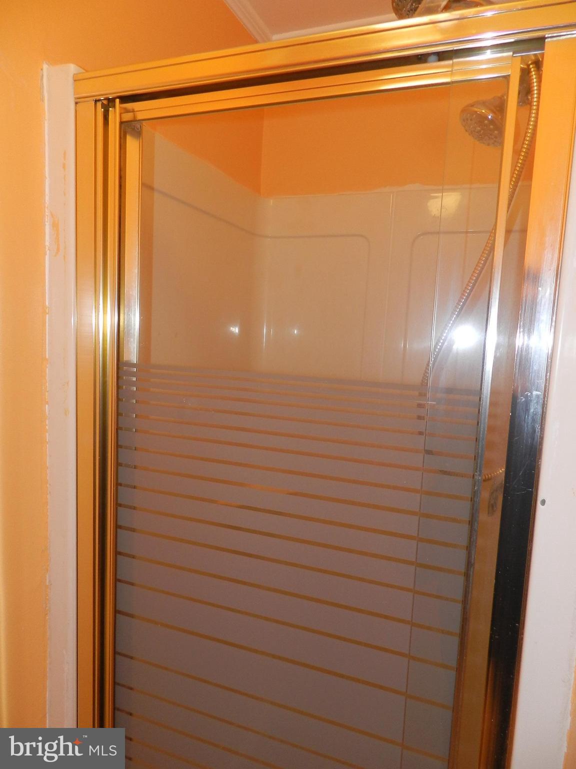 1603 Horner Road Woodbridge, VA 22191 - Photo 12 of 29 Bath upstairs