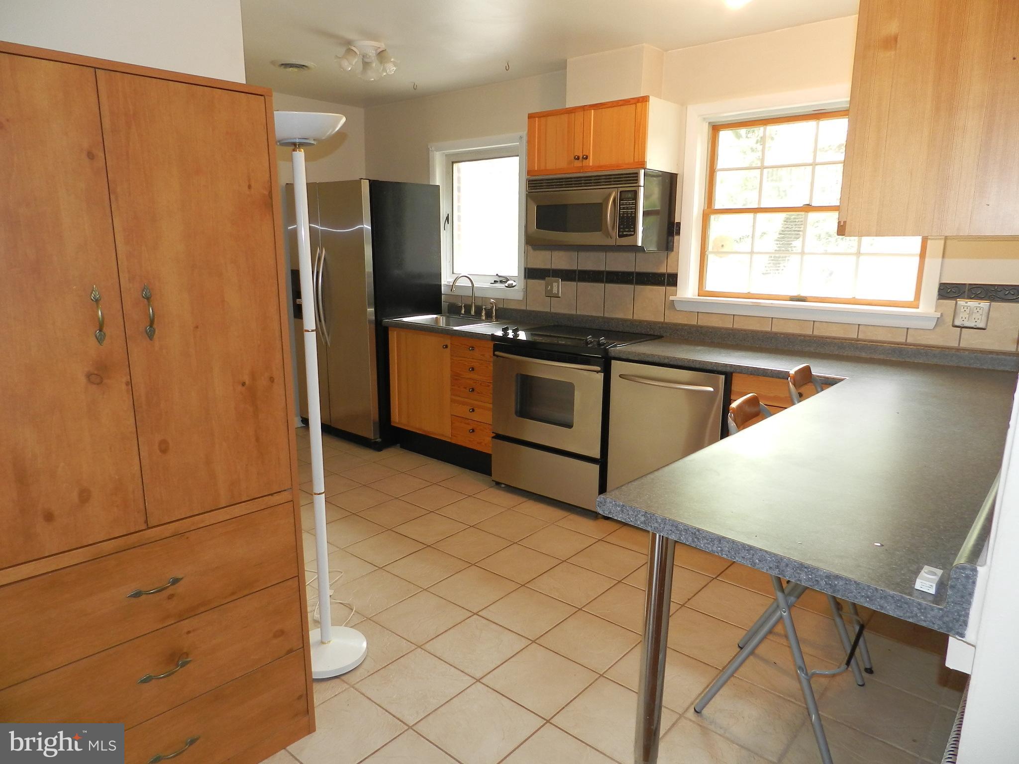 1603 Horner Road Woodbridge, VA 22191 - Photo 4 of 29 Kitchen