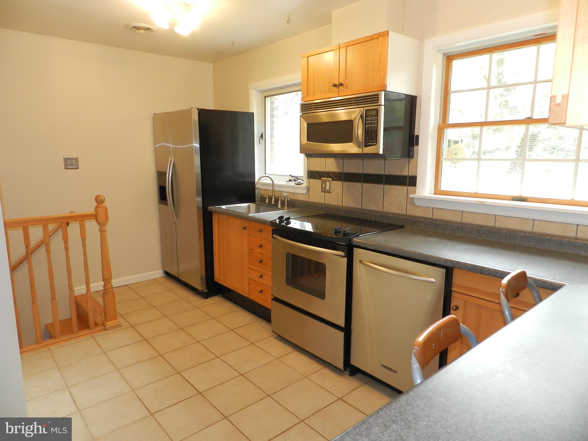 1603 Horner Road Woodbridge, VA 22191 - Photo 9 of 29 Kitchen