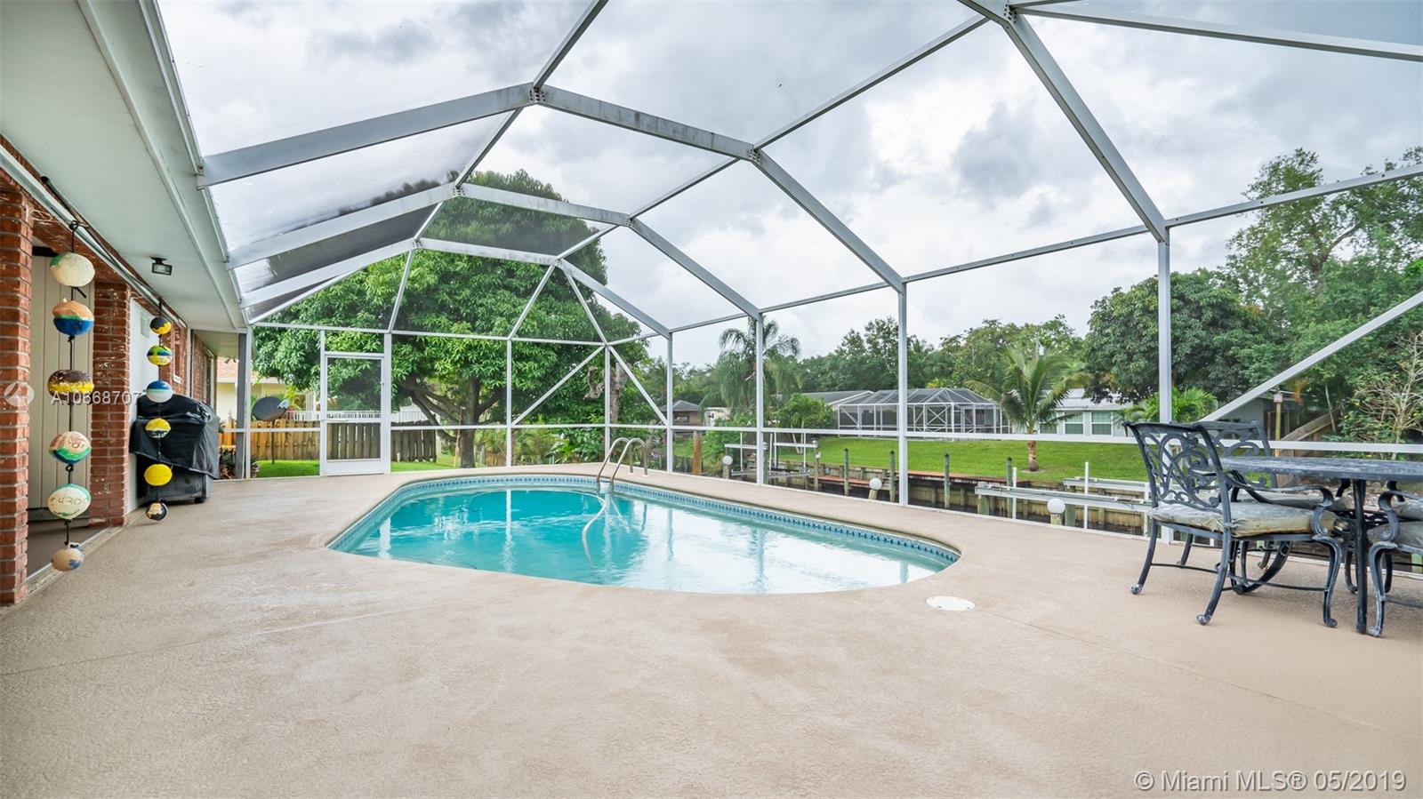 390 Southwest Harbor Street Stuart, FL 34997 - Photo 16 of 17 Gallery Image 16