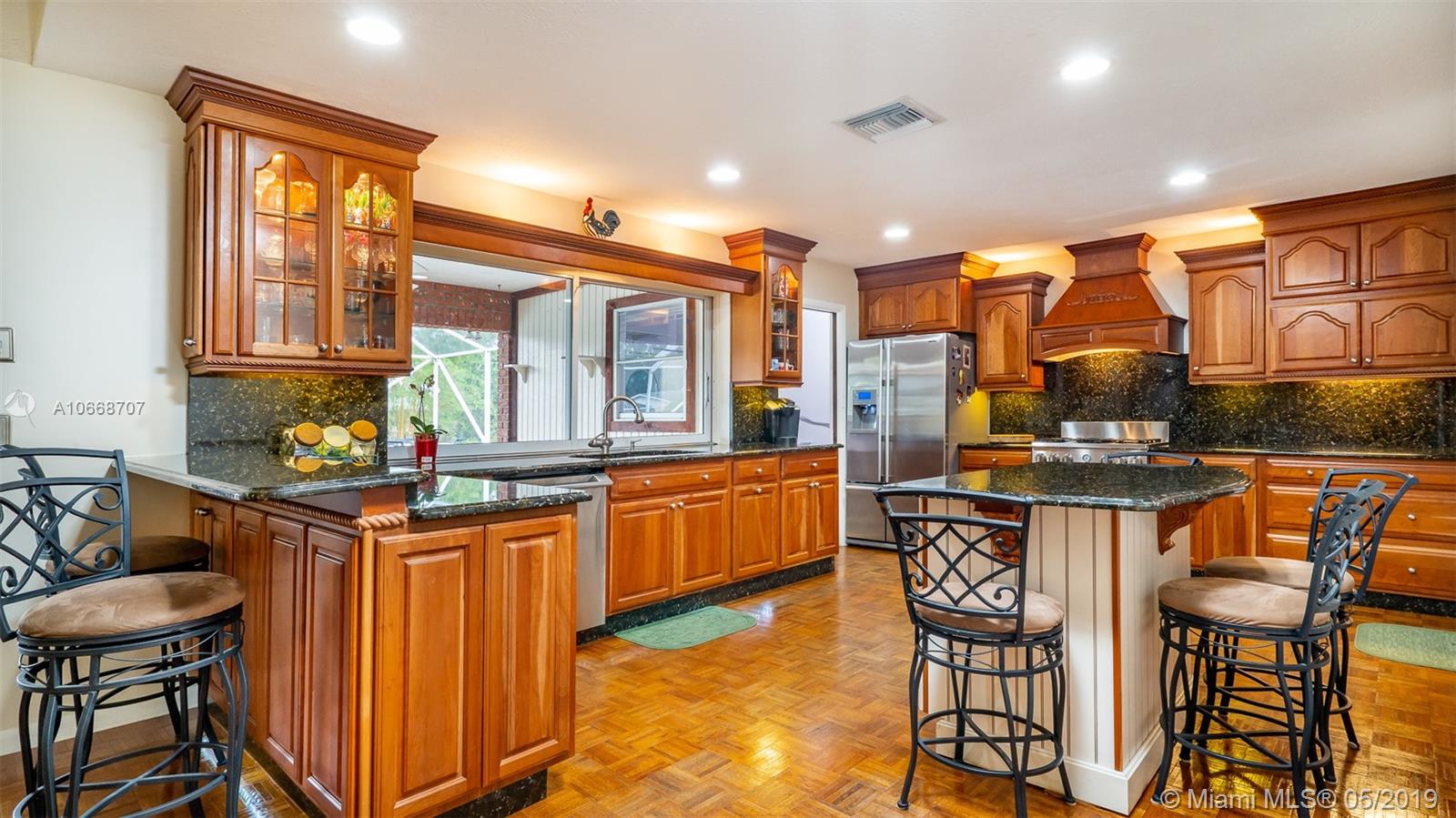 390 Southwest Harbor Street Stuart, FL 34997 - Photo 8 of 17 Gallery Image 8